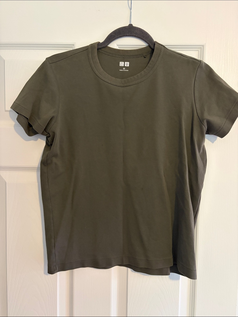 Uniqlo Women's Olive Crew Neck Short Sleeve Tee - Dark Olive